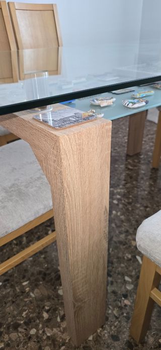 Mesa comedor y 6 sillas