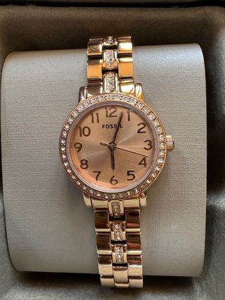 Reloj Fossil dorado de mujer