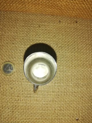 Jarrita de metal plateado