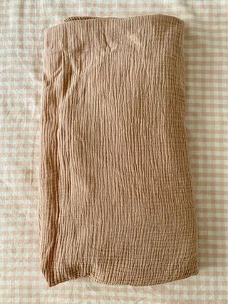 Sábana bajera para cuna color natural - Mushie