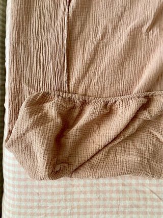 Sábana bajera para cuna color natural - Mushie