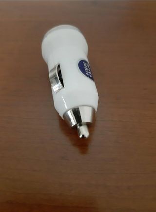 Caricabatteria da auto