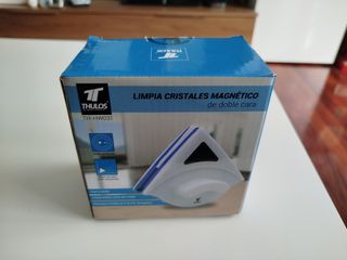 Limpia cristales magnético