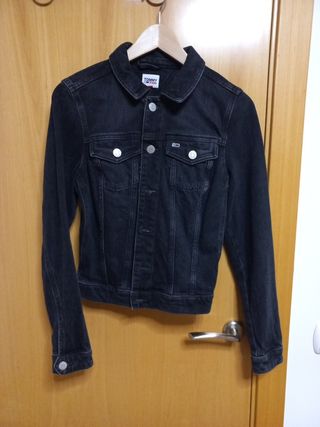 Cazadora vaquera Tommy negra de chica 