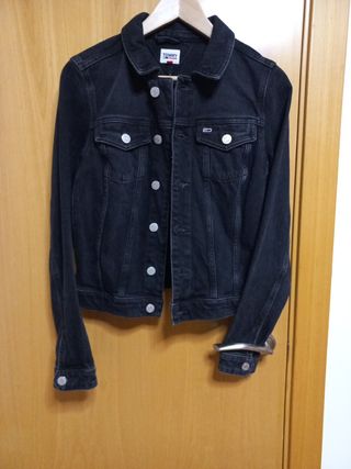 Cazadora vaquera Tommy negra de chica 