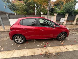 Peugeot 208 2016