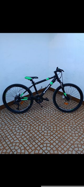 Bicicleta 24 pulgadas con frenos de disco. Nueva.