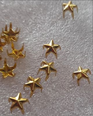 Lote 25 tachuelas - 6 modelos