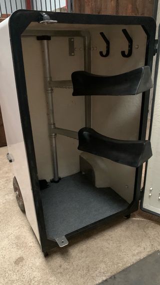 Baúl  monturero guadarnés