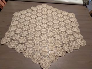 Centro tavola esagonale fatto a uncinetto Vintage