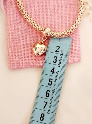 Pulsera con colgante corazón