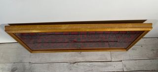 Colección de llaves antiguas y candados de época.