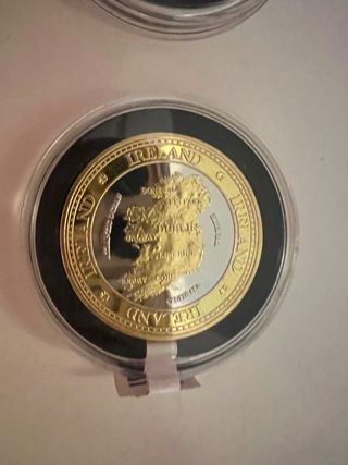 Medallas de Irlanda en capsula