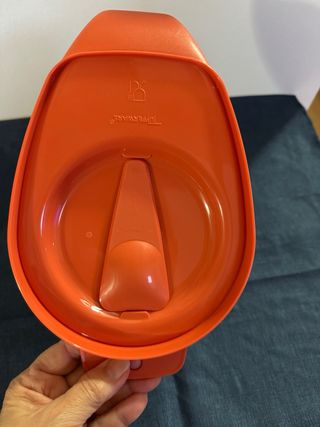 Taglia e versa Tupperware