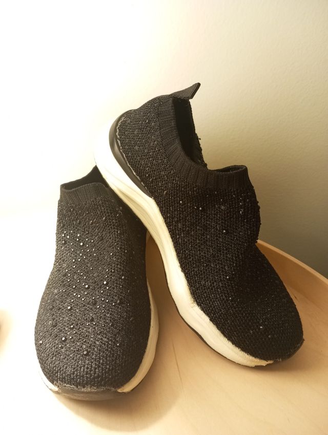 Deportivas brillantes niña Zara 30