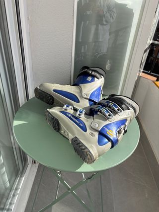 Botas de esqui numero 27 marca Nordica