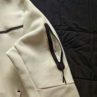 Nike Tech Fleece windrunner Blanco/Negro