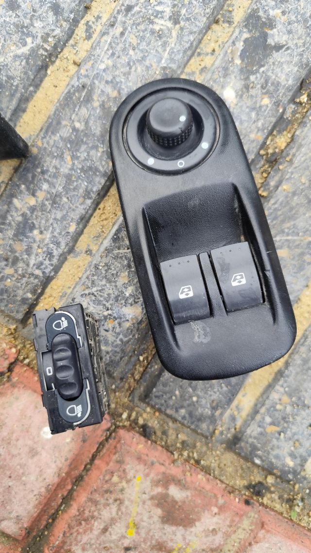 Piezas interior Renault master 2 2008