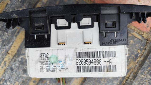 Piezas interior Renault master 2 2008