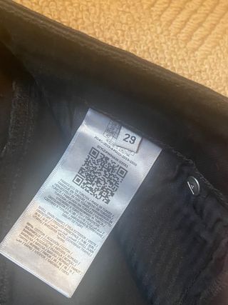 Pantalon brillos guess