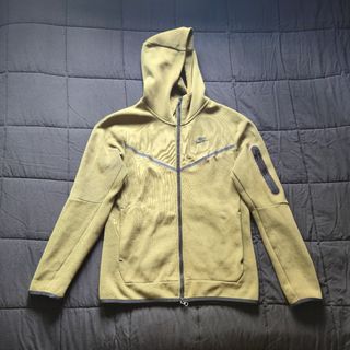 Nike tech fleece Verde Oliva