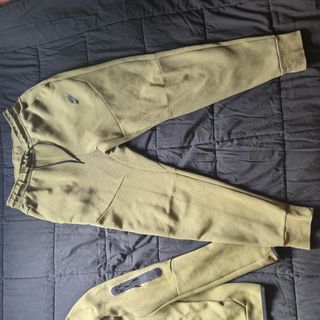 Nike tech fleece Verde Oliva