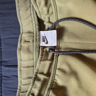 Nike tech fleece Verde Oliva
