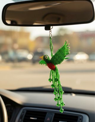 Colgante Quetzal de cuentas