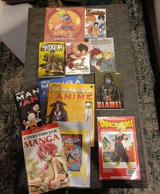 Varios libros (manga, anime...)