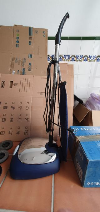 Pulidora Enceradora Electrolux ZP 14.1