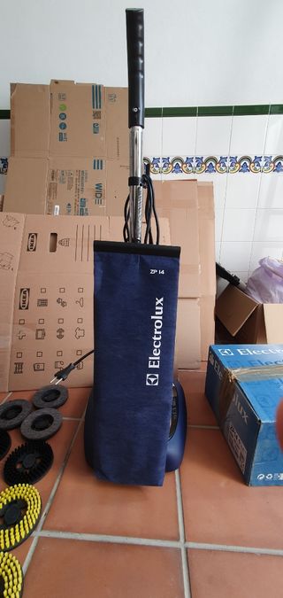 Pulidora Enceradora Electrolux ZP 14.1