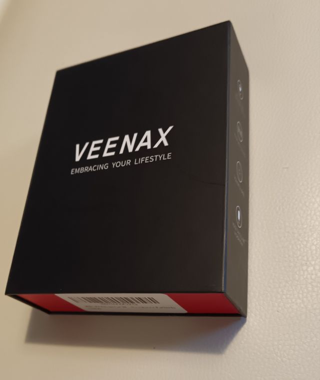 Auricolari Veenax con filo piatto.