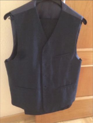 traje con chaleco 