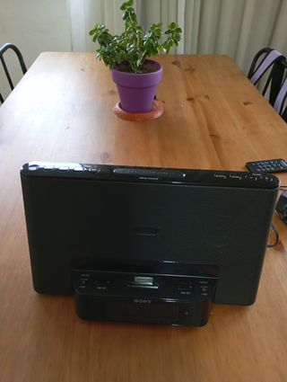 SONY  AUDIO DOCKING SISTEM