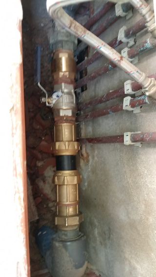Fontanero Servicio comunidades y hogar