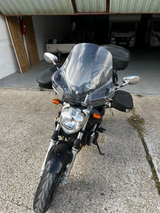 Moto YAMAHA FZ6 N