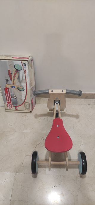 Correpasillos triciclo de madera