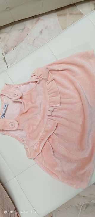 Lotto abbigliamento neonata 