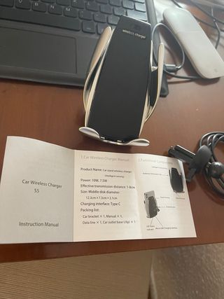 Soporte cargador movil en el coche