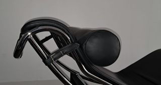 SOFA- CHAISE LONGUE LC4 LE CORBUSIER