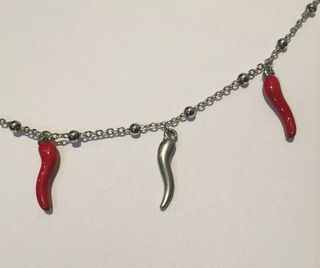 Collana in acciaio pendenti cornetti portafortuna