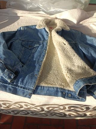 Cazadora vaquera Levis vintage forro 40