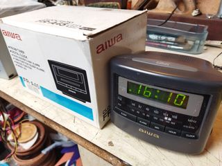 Radio reloj despertador AIWA
