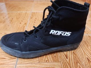 Traje seco de buceo rofos cave