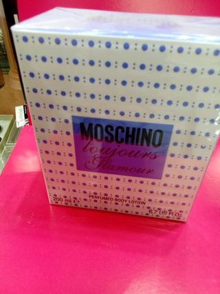 Latte corpo Moschino