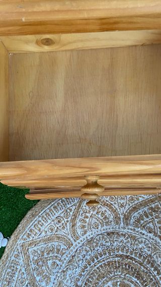 Mesa de noche auxiliar provenzal