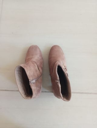 Botines tostados talla 41