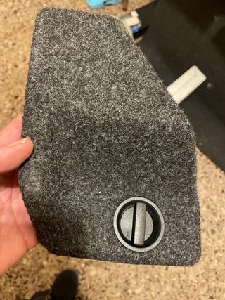 Fondo maletero Golf IV y pieza lateral maletero