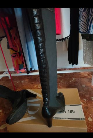 Botas altas de piel