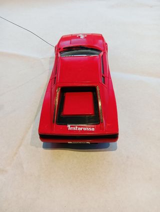 Modellino Ferrari Testarossa anni 80